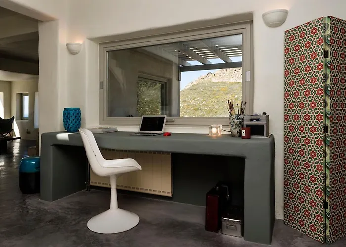 Pegasus - Allparos For 4-6 パロス島