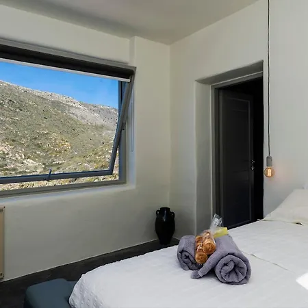 Pegasus - Allparos For 4-6 * Páros